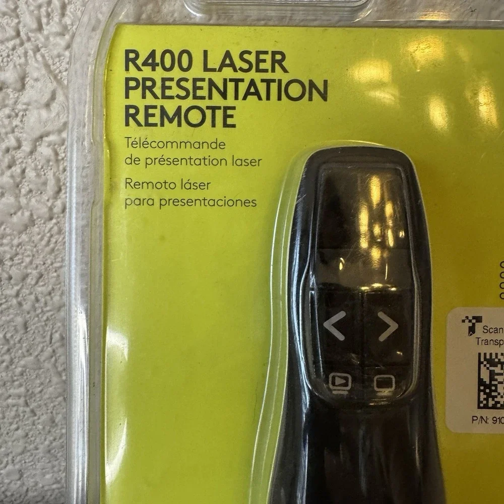 Logitech R400 Laser Presentation Remote NIB